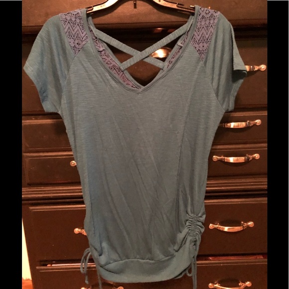 Women’s top - Picture 1 of 3